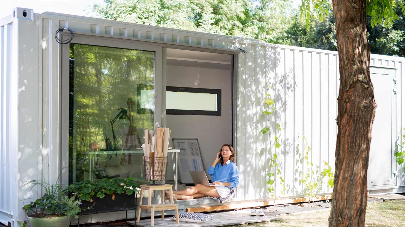 Pros and cons of building a container home 