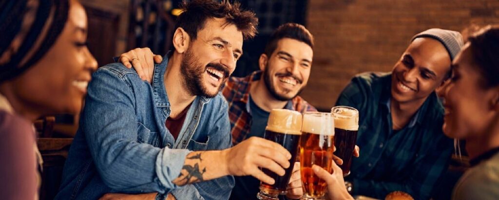 people-enjoying-a-pint-in-a-pub-alton